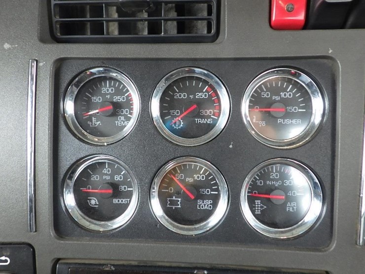 2017-kenworth-t800-image-73