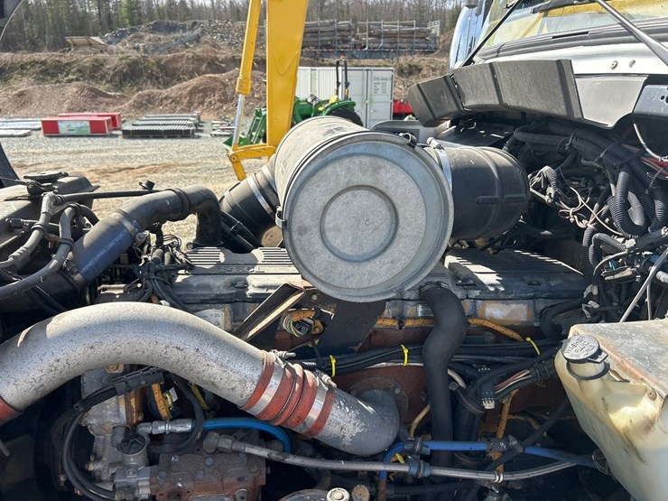 1999-kenworth-t600-image-57