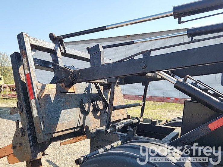 2002-international-4900-image-26