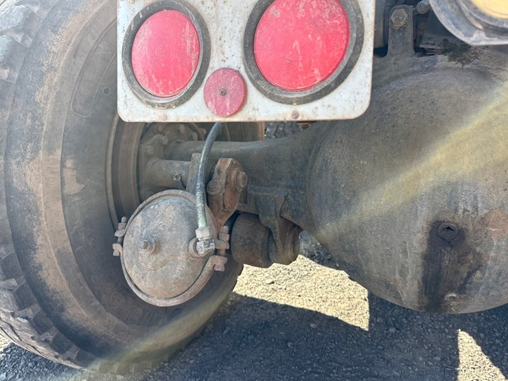 1984-ford-tractor-image-36