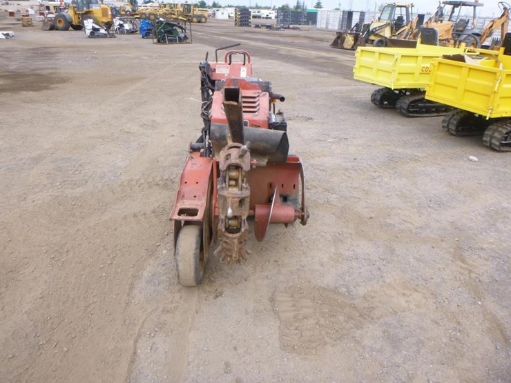 2011-ditch-witch-rt24-image-6