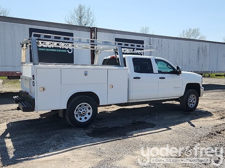 2016-chevrolet-silverado-3500hd-image-4