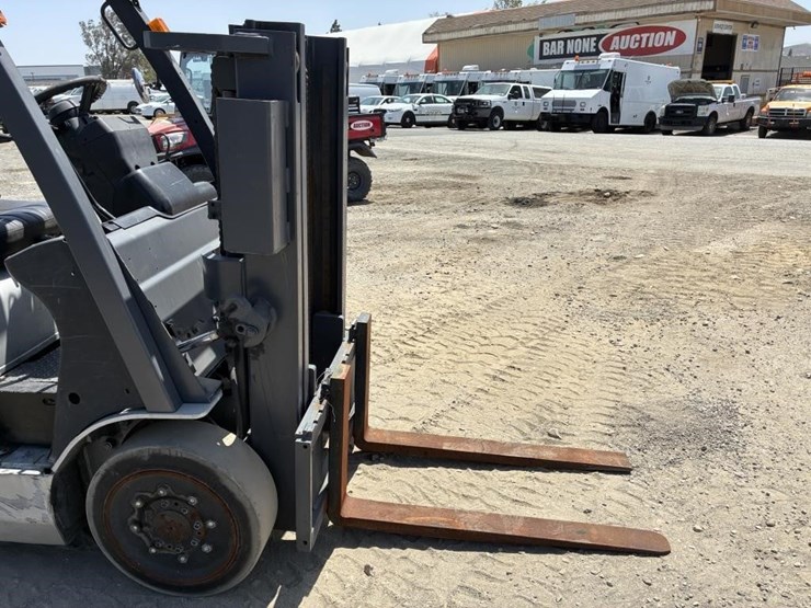 2011-nissan-a22-mcp1r2a25lv-forklift-image-6