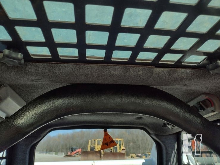 2010-bobcat-t190-image-11