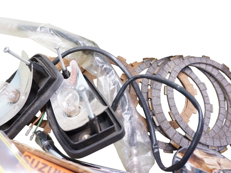 japanese---kawasaki,-honda,-etc…-miscellaneous-parts-lot-image-6