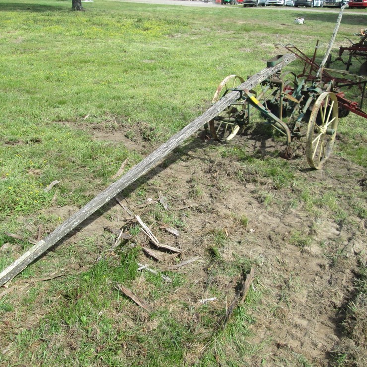 #36769 • John Deere Horse Drawn Cultivator