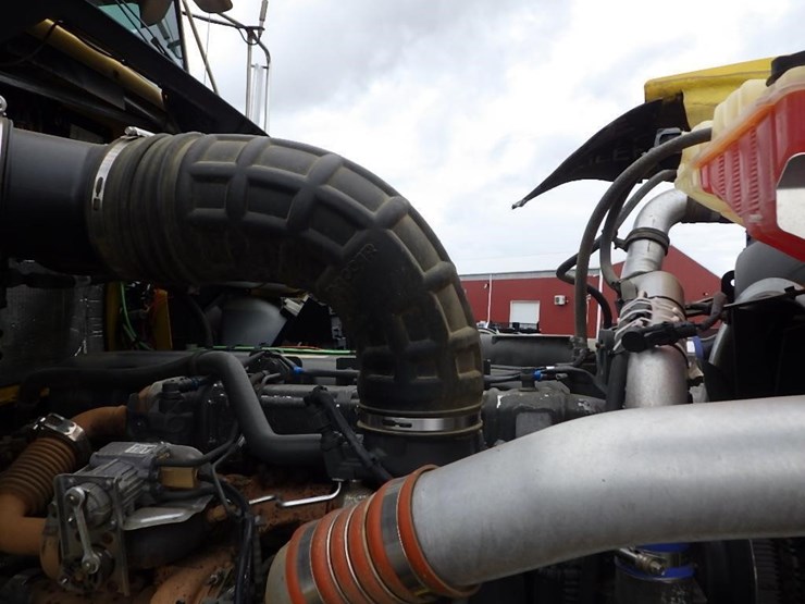 2016-kenworth-w900-image-56