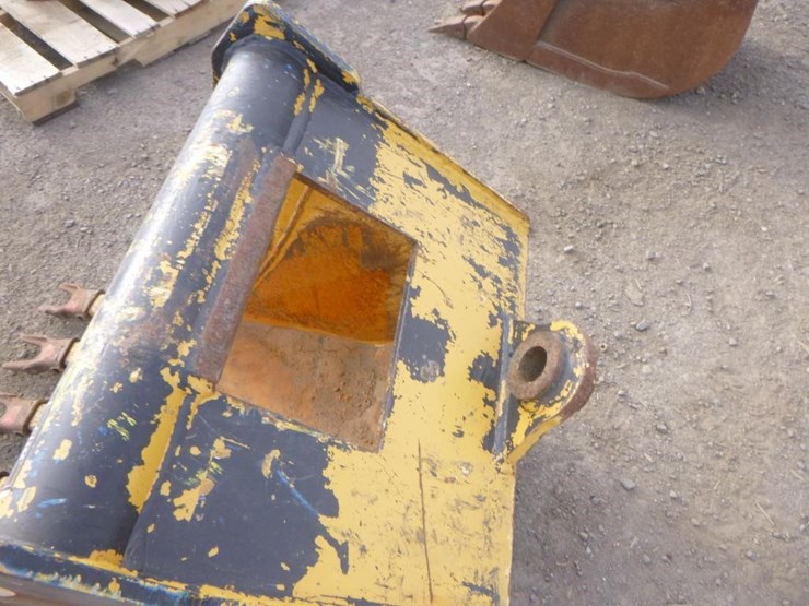 24"-excavator-bucket-w/teeth-image-5