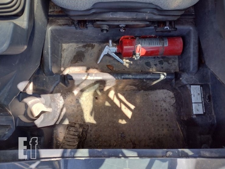 2022-deere-333g-image-11