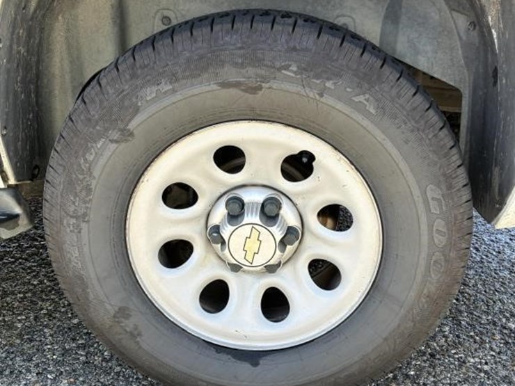 2014-chevrolet-tahoe-image-5