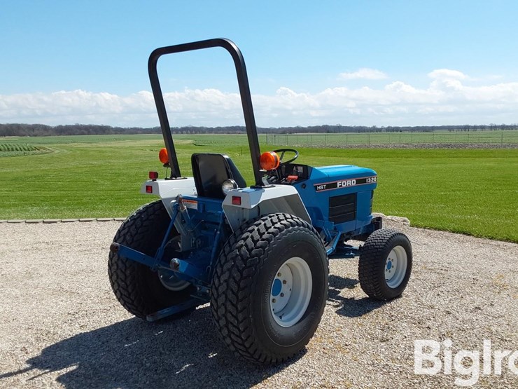 1996-ford-1320-image-5