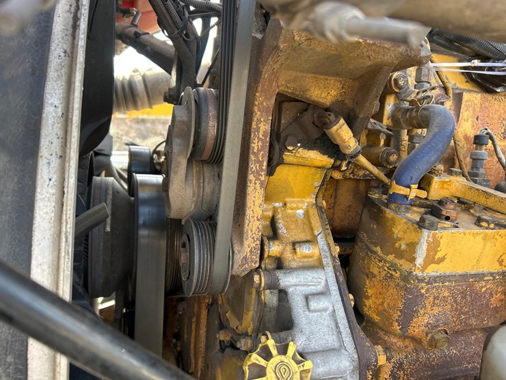 peterbilt-388-image-43