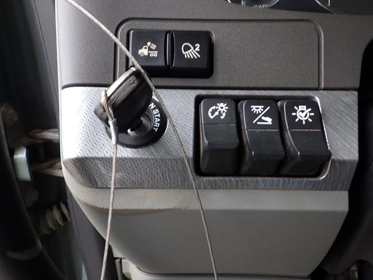 2019-kenworth-t880-image-94