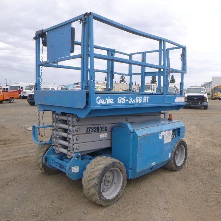 2007 GENIE GS3268RT
