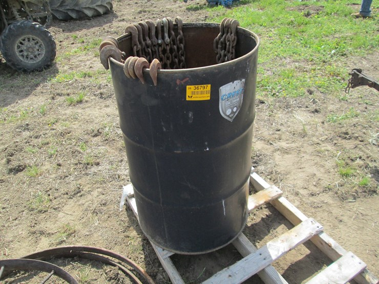#36797-•-barrel-of-chains-&-binders-image-1