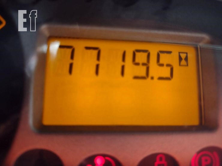 2013-bobcat-t770-image-6