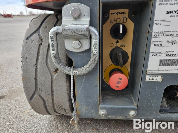 2016-skyjack-sj12-image-10