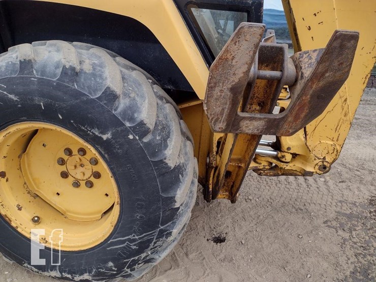 1995-deere-300d-image-15