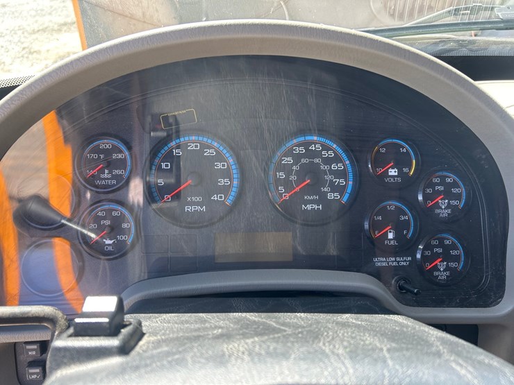 2013-international-durastar-4300-image-67