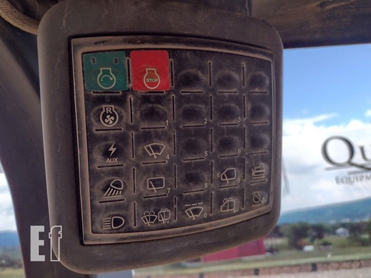 2013-deere-700k-lgp-image-13