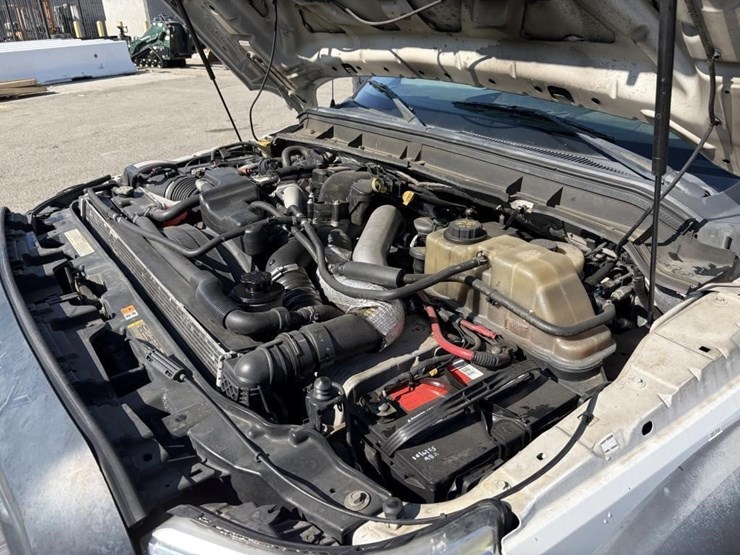 2012-ford-f550-image-6