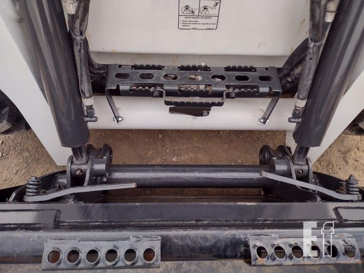 2016-bobcat-s570-image-19