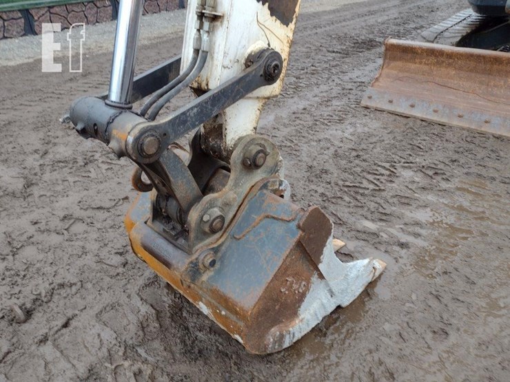 2014-bobcat-e35-image-17