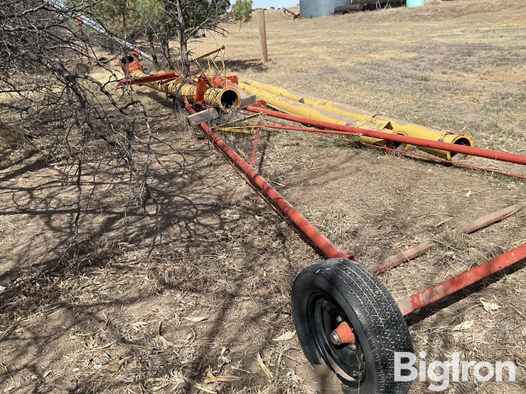 westfield-mk-100-71-swing-away-10”-auger-for-parts-image-5