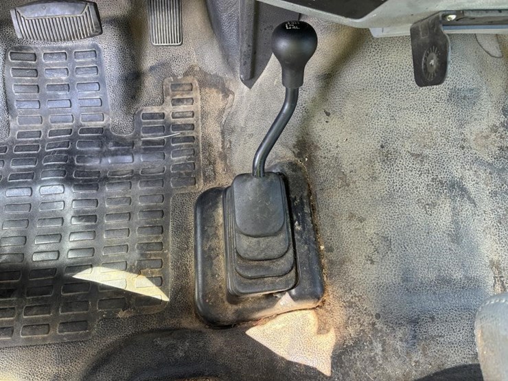 2011-ford-f250-image-17