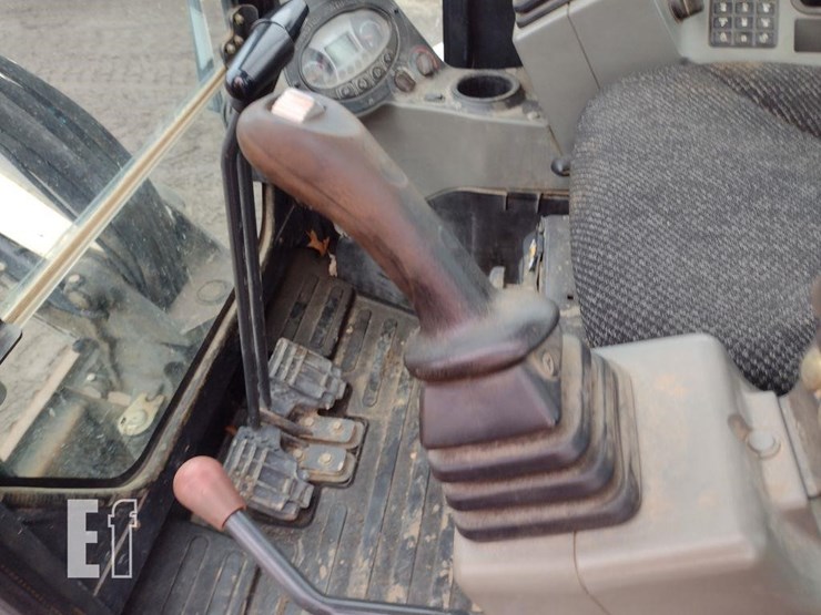 2014-bobcat-e35-image-11