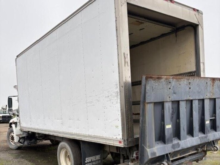 2006-international-durastar-4200-image-5