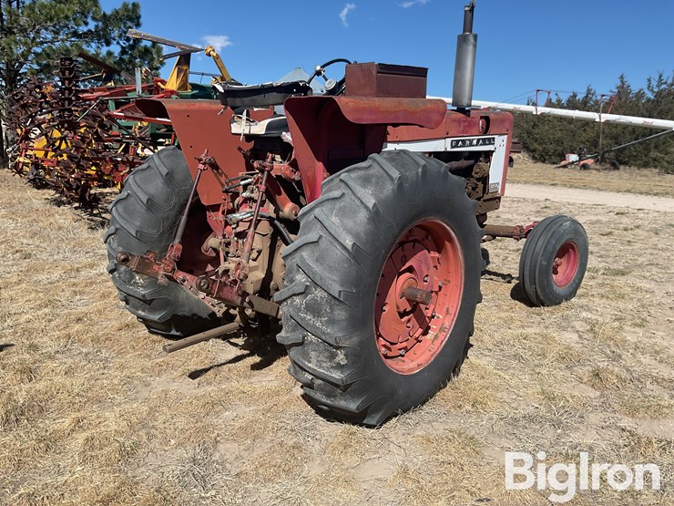 1966-international-806-image-5