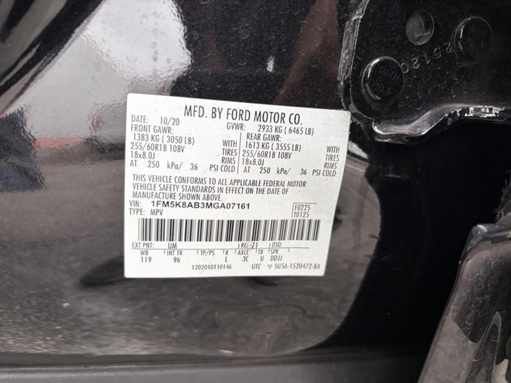 2021-ford-explorer-image-22