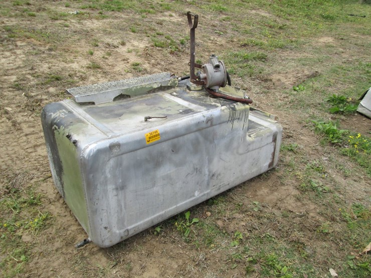 #36749-•-fuel-tank-w/hand-pump-image-2