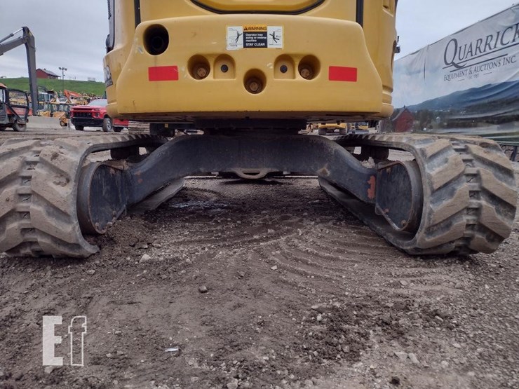 2020-deere-35g-image-40