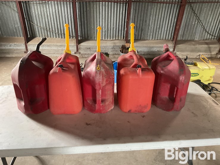 poly-fuel-cans-image-6