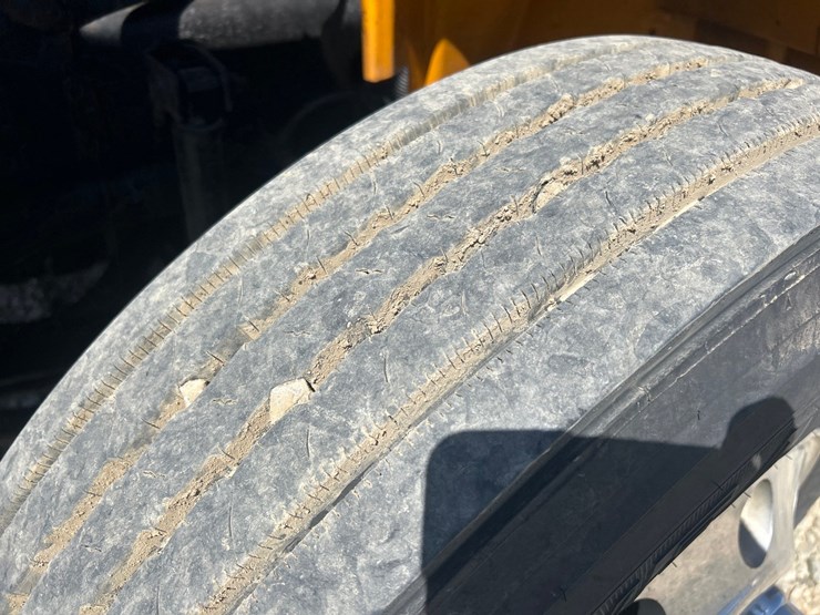 2013-international-durastar-4300-image-76