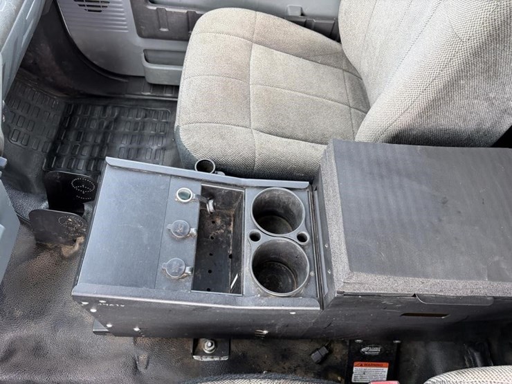 2012-ford-f550-image-24