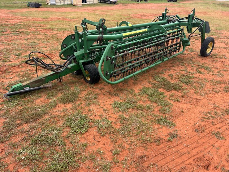 john-deere-700-image-9