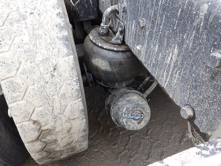 2017-kenworth-t800-image-12