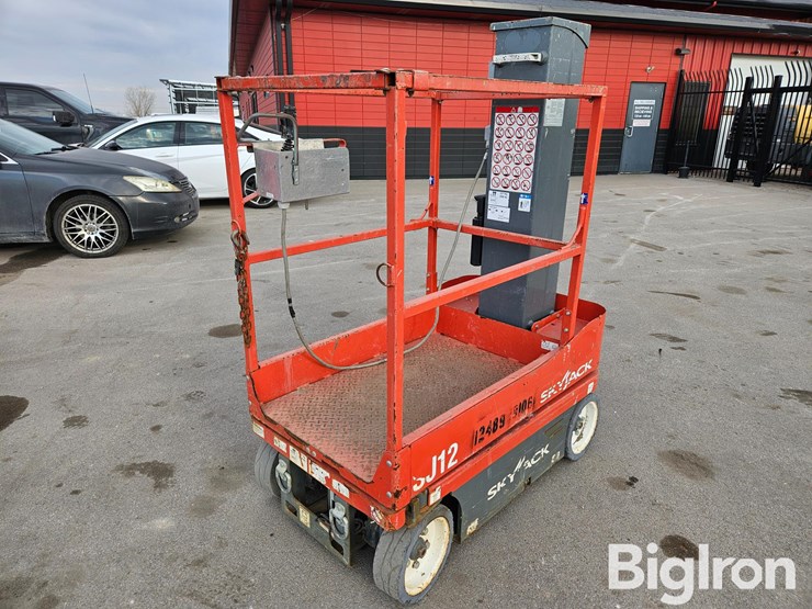 2016-skyjack-sj12-image-5