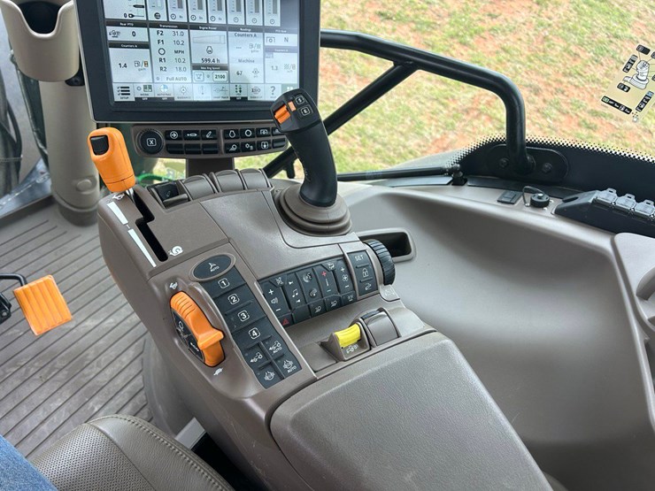 john-deere-cr165-image-32