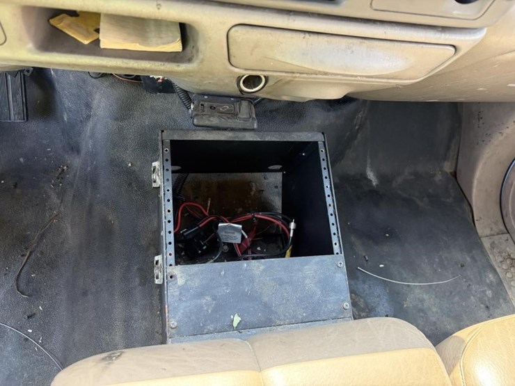 2004-ford-f250-image-17