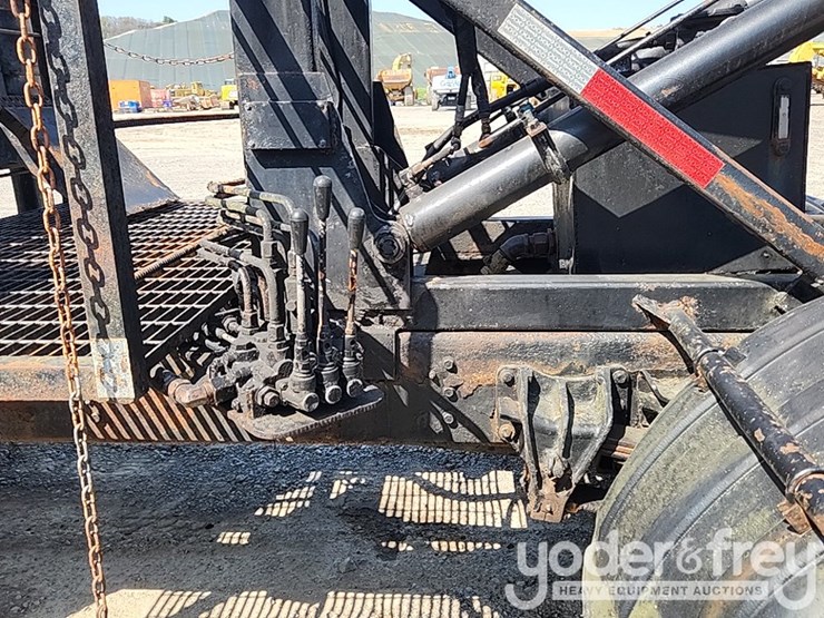 2002-international-4900-image-22