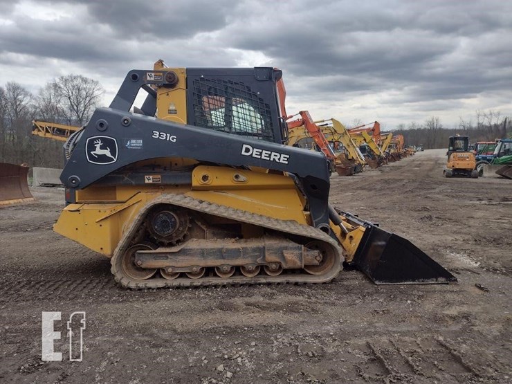 2020-deere-331g-image-3