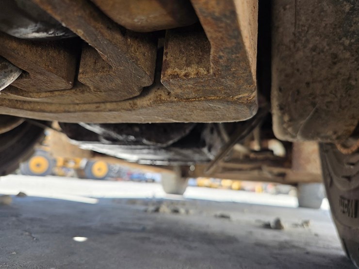 komatsu-fg25t-11-image-29