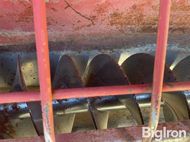 feterl-12”-diameter-auger-w/swing-away-image-17