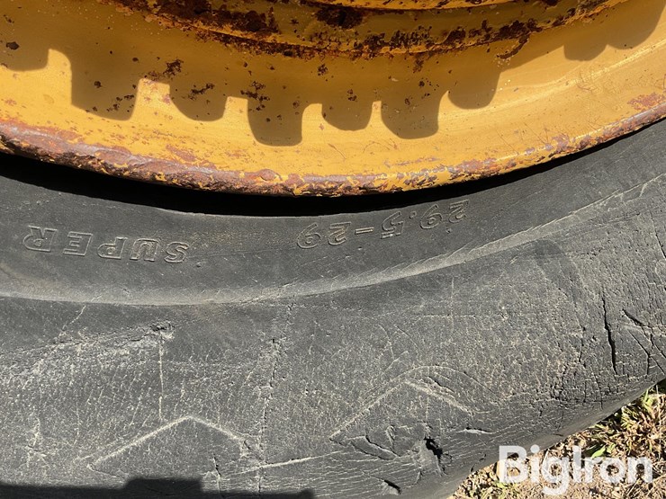 caterpillar-988-image-19