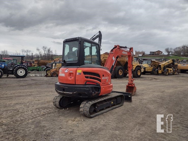 2020-kubota-kx040-4-image-38