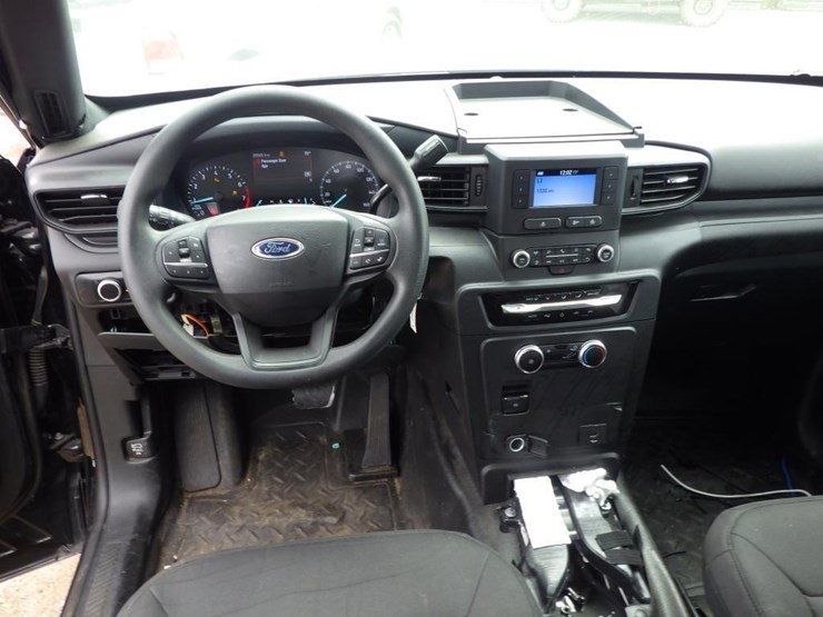 2024-ford-explorer-image-8